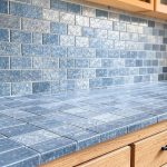 how to apply backsplash