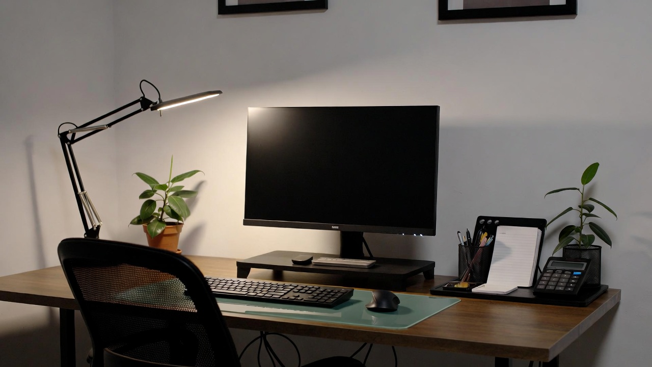 best desk for a small space