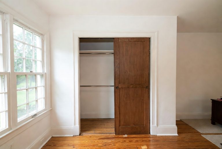 How to Add a Closet to a Room