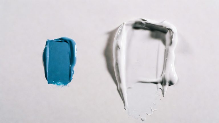 acrylic vs latex paint