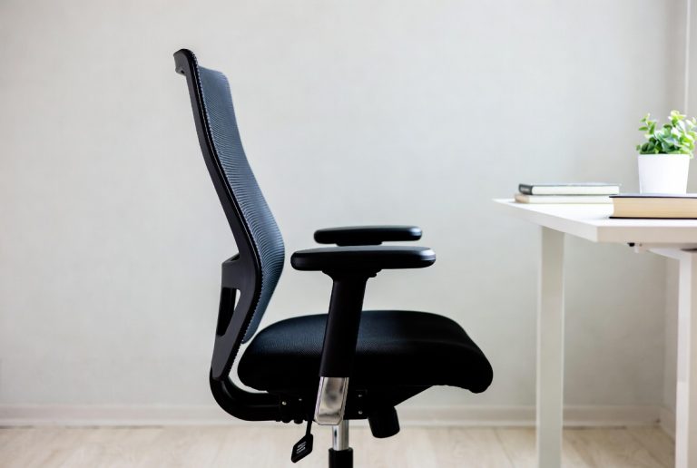 best desk chair for short women